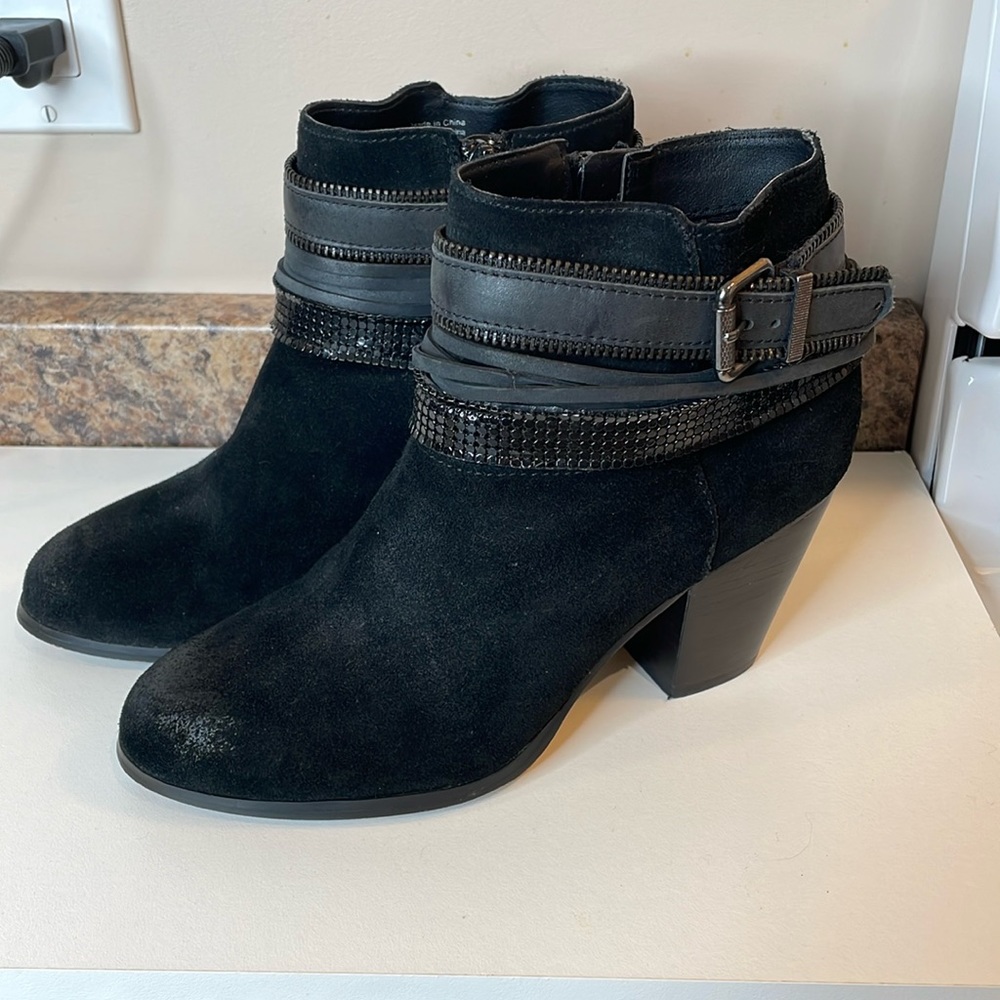 Size 8.5 Aldo Black Suede Booties with Buckles and zippers